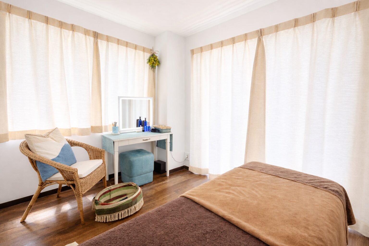 メンテナンスサロンEMU